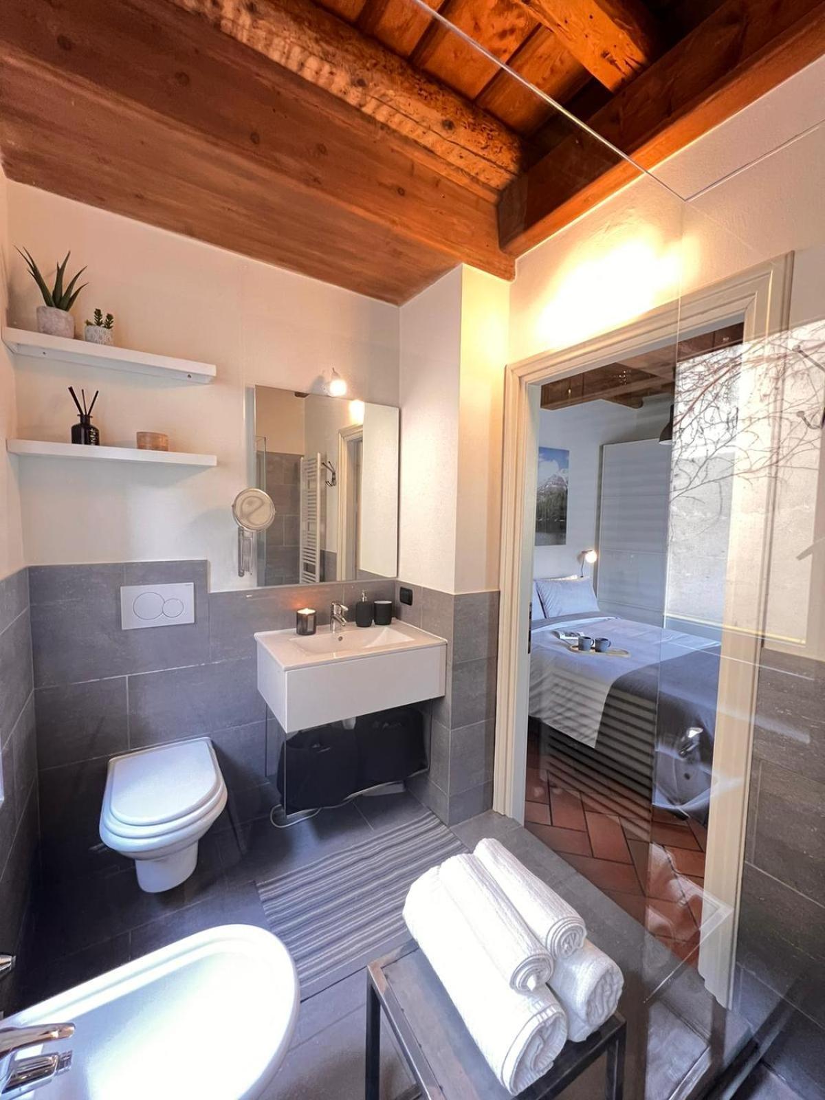 Ferienwohnung Casa Di Milo Cernobbio Exterior foto