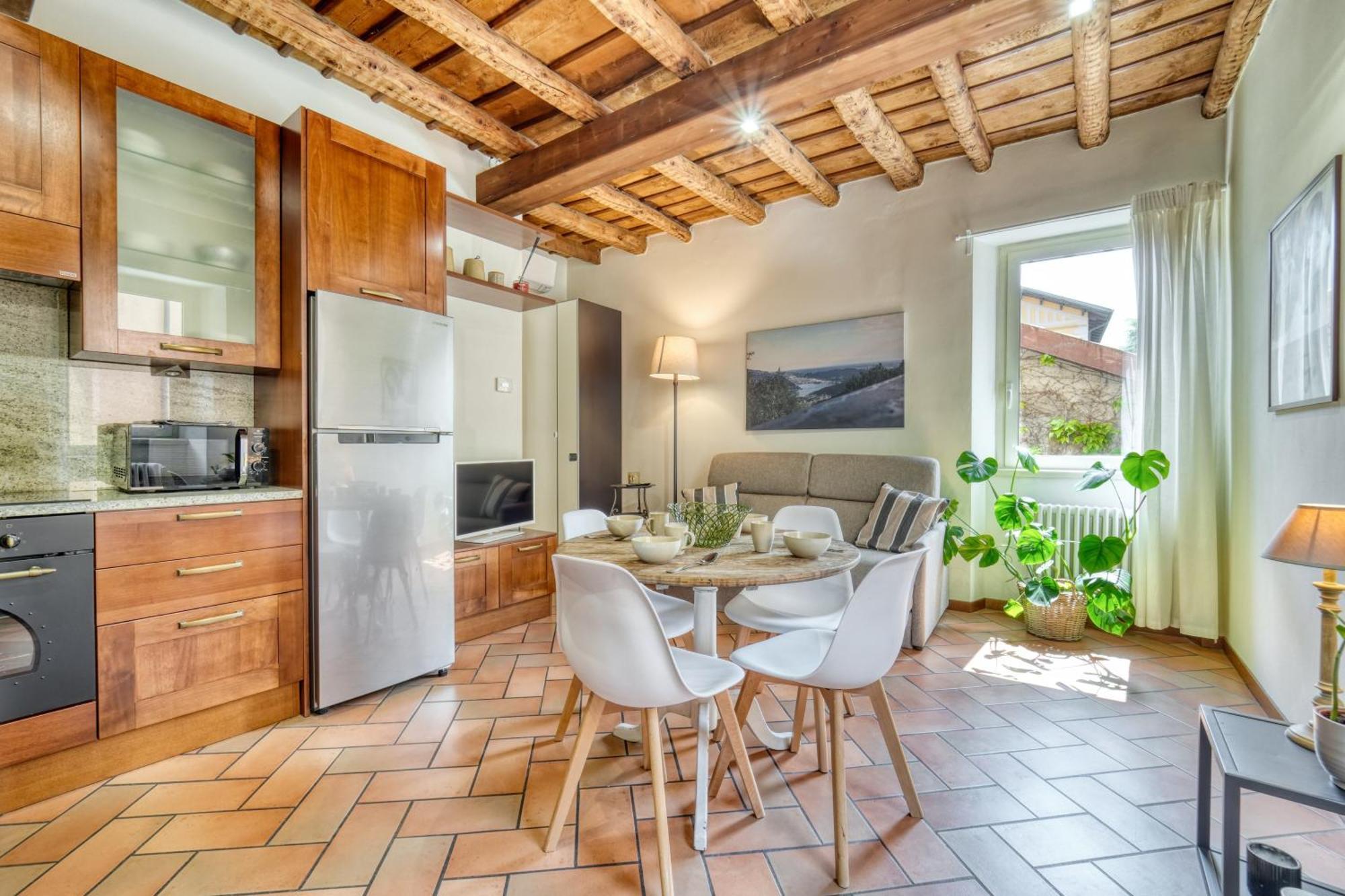 Ferienwohnung Casa Di Milo Cernobbio Exterior foto