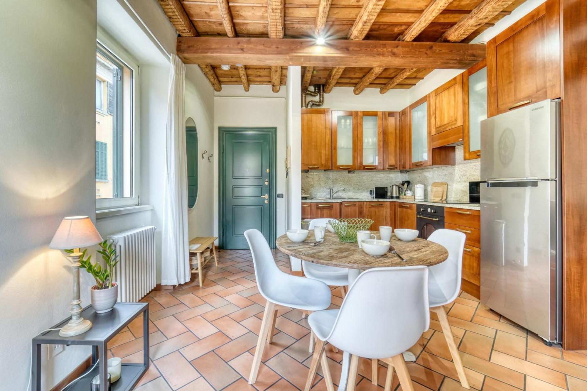 Ferienwohnung Casa Di Milo Cernobbio Exterior foto