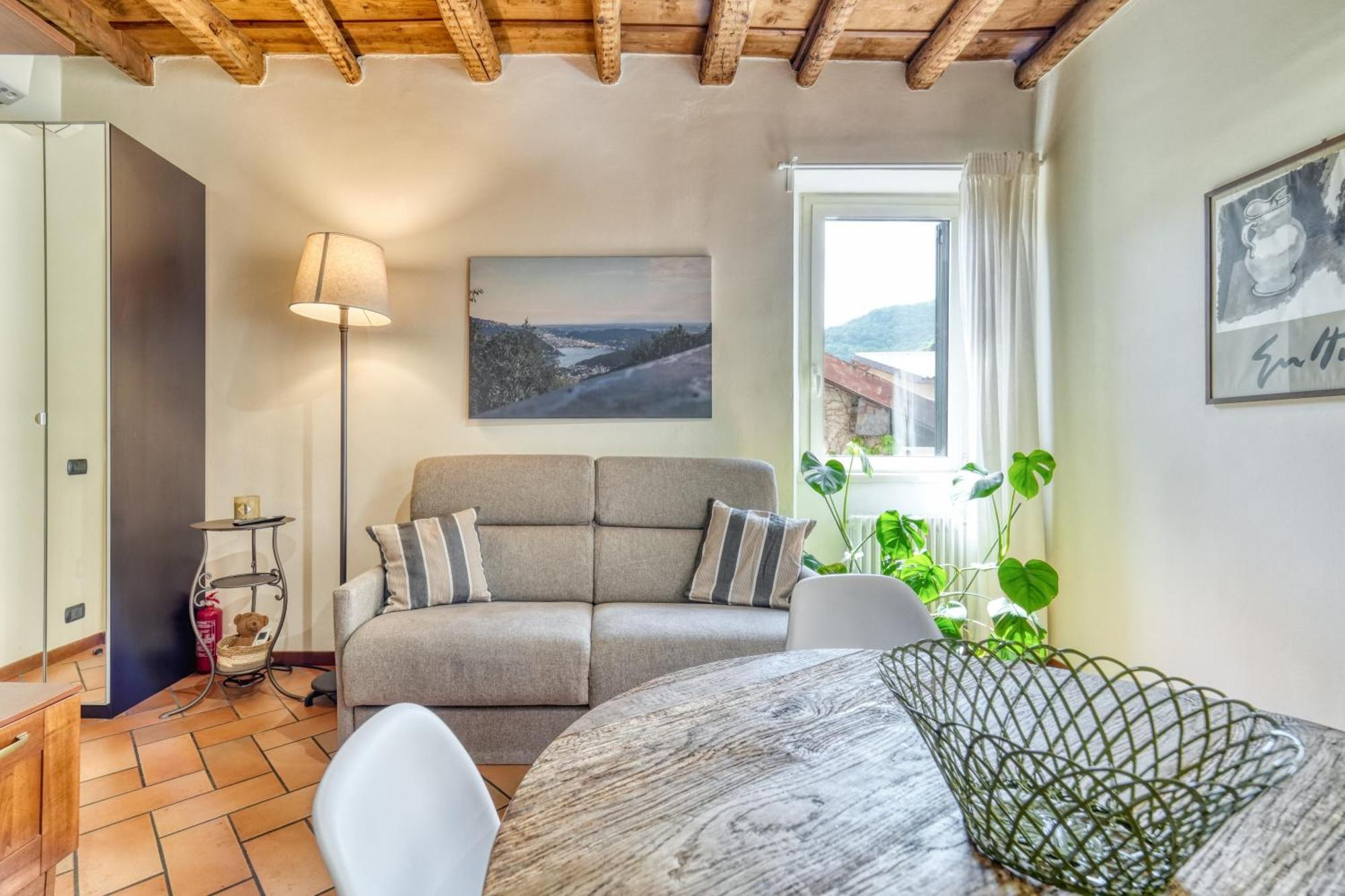 Ferienwohnung Casa Di Milo Cernobbio Exterior foto